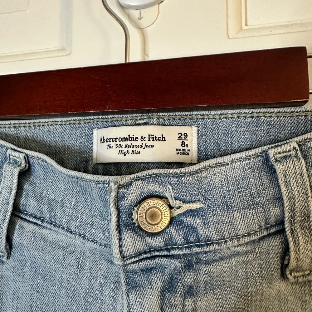 Abercrombie & Fitch The 90's Relaxed Jean High Rise Wide Leg Denim Light Wash 29 - Picture 7 of 10